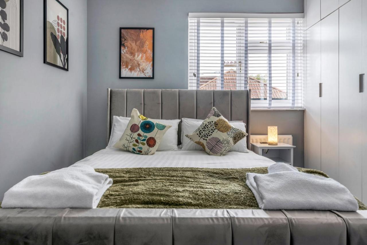 Stunning 3Br House W Garden & Parking In Richmond Kew Exterior foto